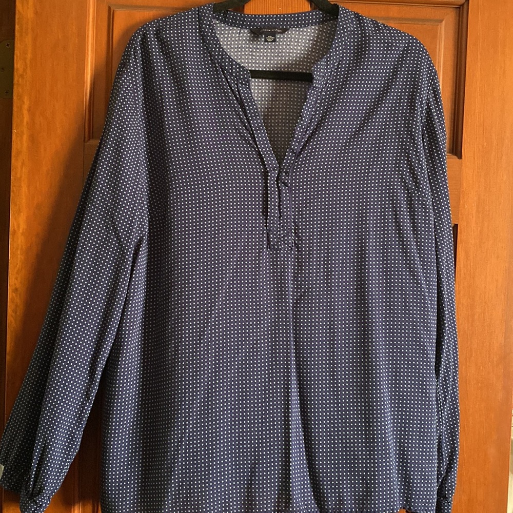 Tommy Hilfiger Long Sleeve Blouse Size XXL. Dark Blue/teal polka dot print.
